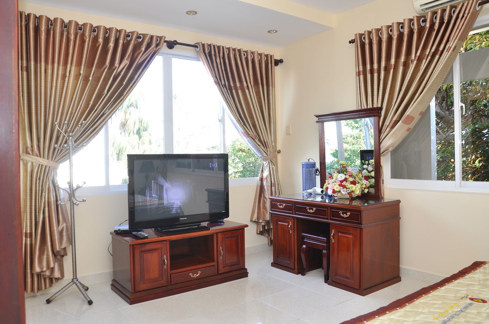 Lam Son Hotel & Apartments Вунг Тау Екстериор снимка