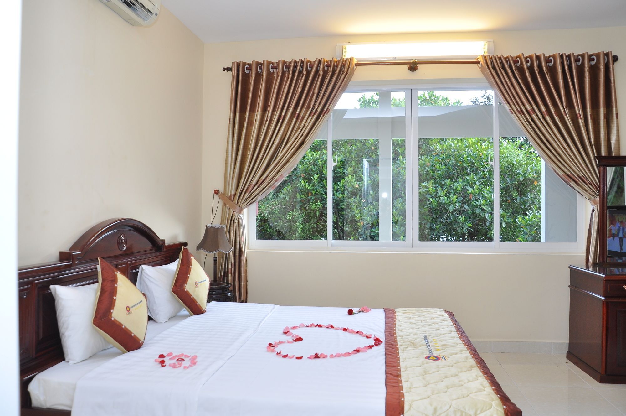 Lam Son Hotel & Apartments Вунг Тау Екстериор снимка