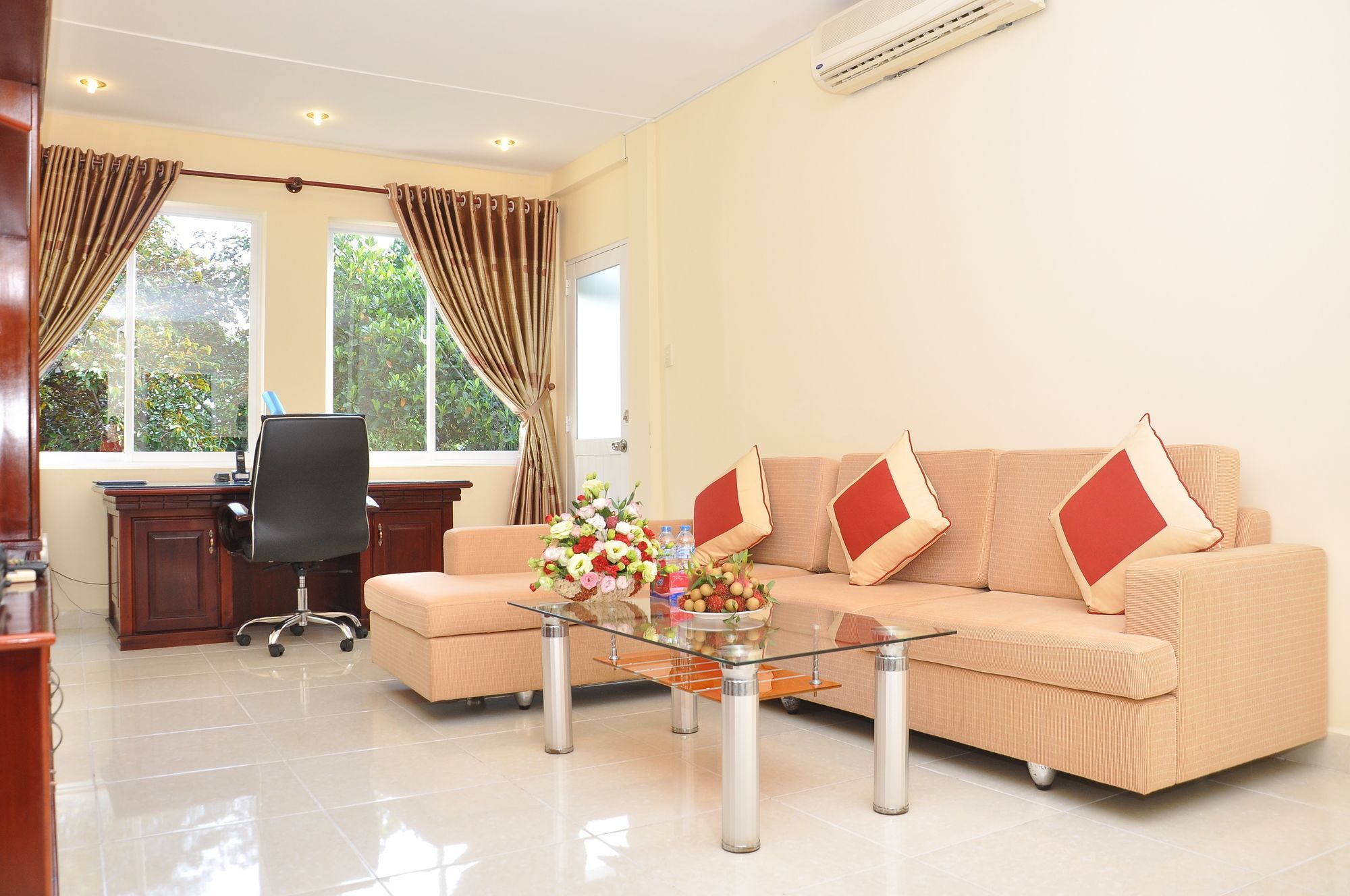 Lam Son Hotel & Apartments Вунг Тау Екстериор снимка